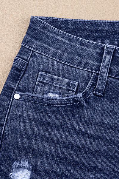 Chic Women's High-Waisted Slim Fit Jeans in Classic Blue Denim  Ideal for Casual Outfits and Everyday Style