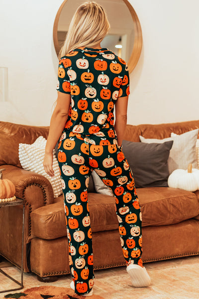 Women's Comfy Orange Halloween Print Short Sleeve Pajama Set - Stylish Sleepwear for Festive Nights and Cozy Relaxation