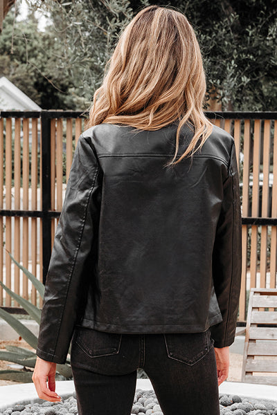 Trendy Black Boxy Jacket for Women | Stylish Relaxed Fit Outerwear for Effortless Everyday Chic