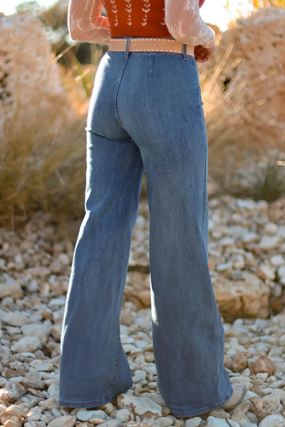 Chic Women's High Waist Blue Jeans - Flattering Fit for Everyday Comfort & Trendy Casual Looks