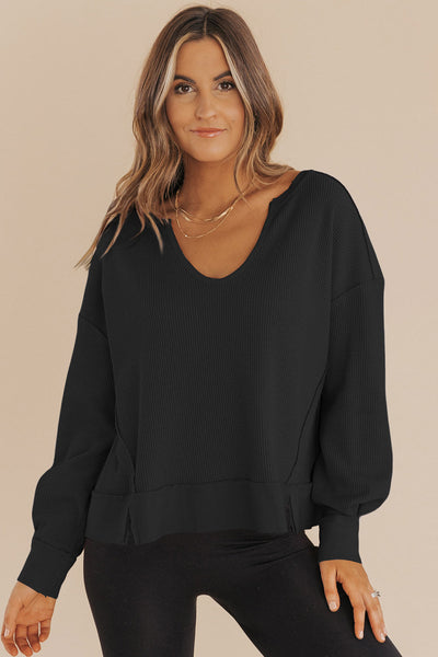 Chic Women's Black Sweatshirt - Cozy Casual Fit with Trendy Design for Everyday Comfort and Effortless Style