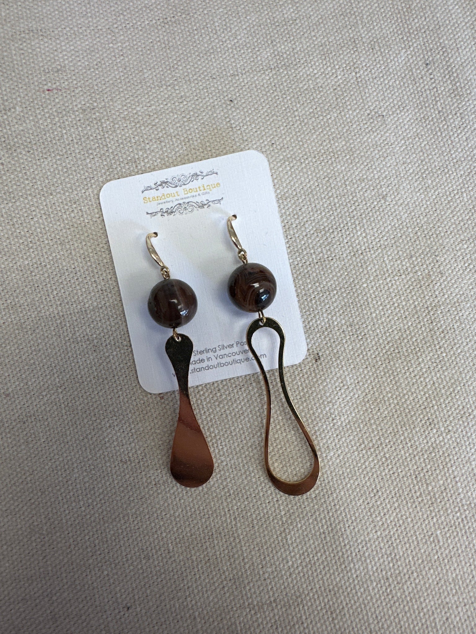 Standout Boutique Agate Dangle Earrings