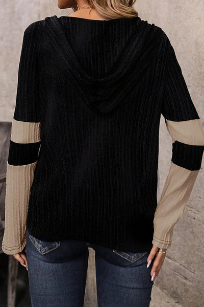 Women's Parchment Textured Colorblock Hoodie - Long Sleeve Quarter Zip with Adjustable Drawstring for Casual Comfort
