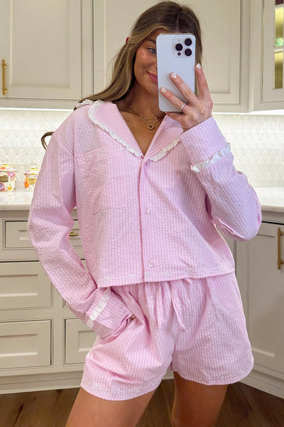 Women's Comfortable Pink Stripe Seersucker Pajama Set - Lace Trim & Bow Detail 2-Piece Sleepwear for Relaxation