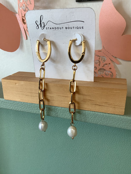 Standout Boutique Karlita Gold/Pearl Earrings