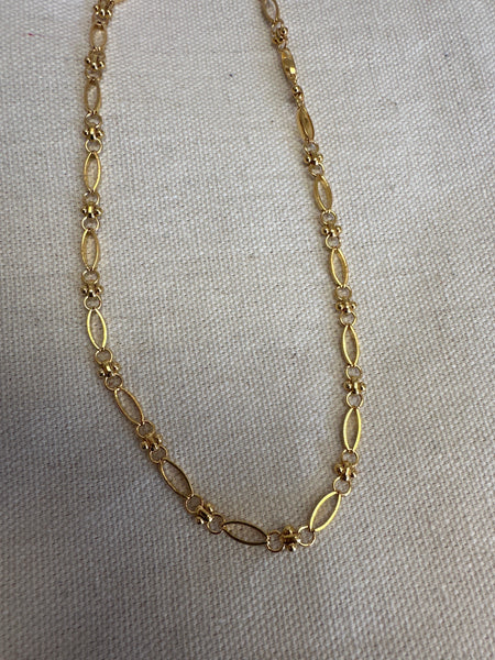 Standout Boutique 14k Gold Bond Flower Chain Necklace