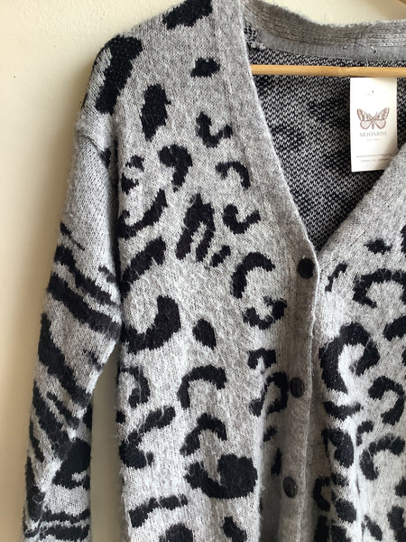 Grey Leopard Print Knit Cardigan