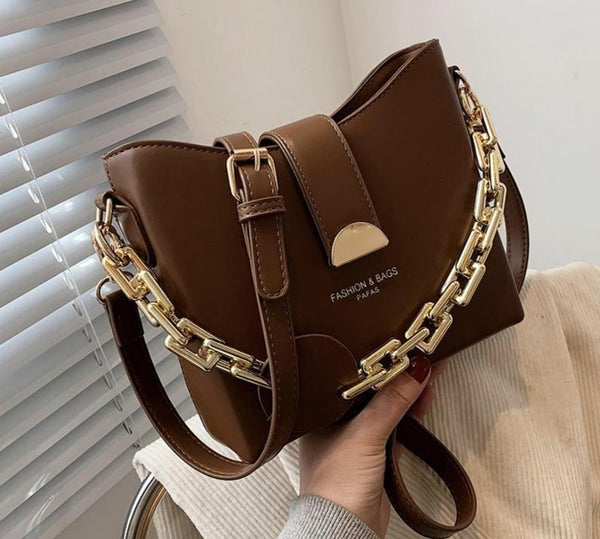 Chained Fashion & Bags