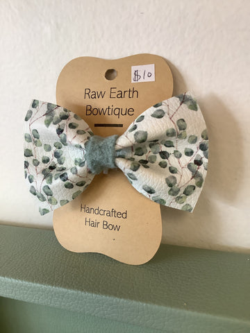 Raw Earth Bowtique Eucalyptus print hair bow