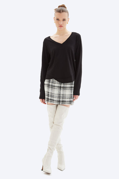 AVA V-NECK LONG SLEEVE - V-Neck Mock Layer Long Sleeve T-Shirt