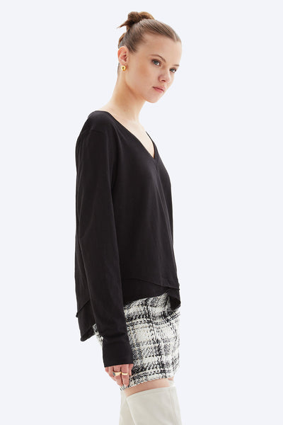 AVA V-NECK LONG SLEEVE - V-Neck Mock Layer Long Sleeve T-Shirt
