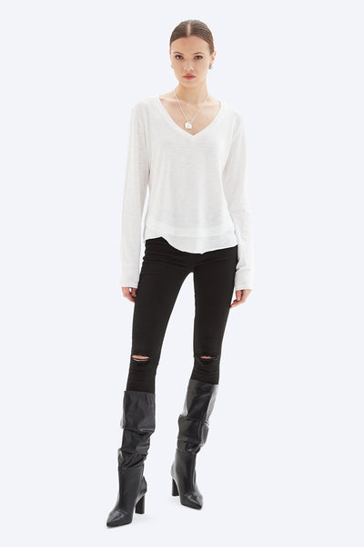 AVA V-NECK LONG SLEEVE - V-Neck Mock Layer Long Sleeve T-Shirt