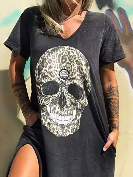 Edgy Skull Print V-neck T-shirt Dress with Side Slit