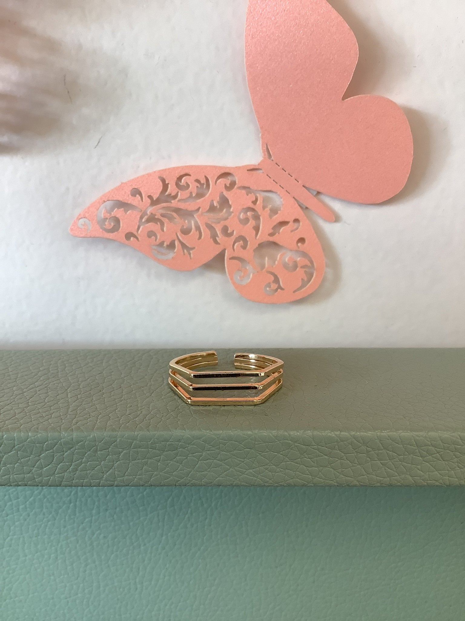 Standout Everly Gold Ring