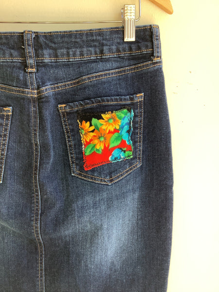 Gap Denim Skirt w/ Floral Pockets