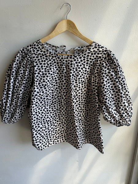 Daisy Dot Puff Sleeve Blouse | Medium
