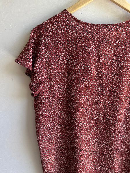 Wildflower Flutter Sleeve Blouse | Woodmere | Size Large