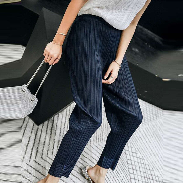 Pleated Loose Crop Pants