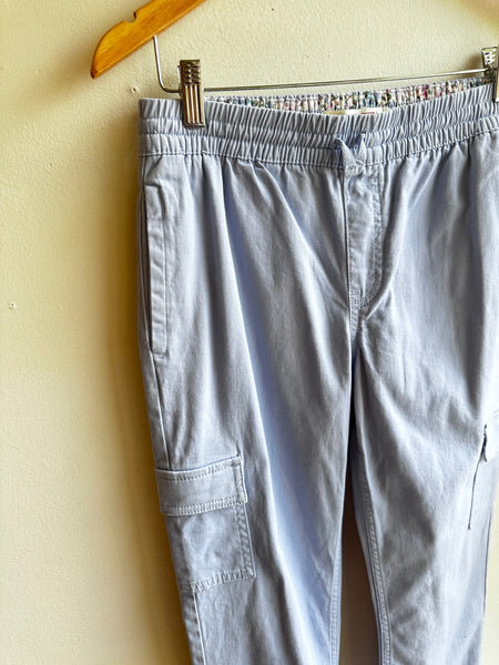 Levi’s Light Blue Cargo Jogger Pants – Youth Size 14 (Size XS)