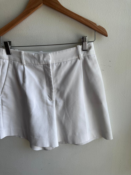 Zara Structured White Shorts – Size Small