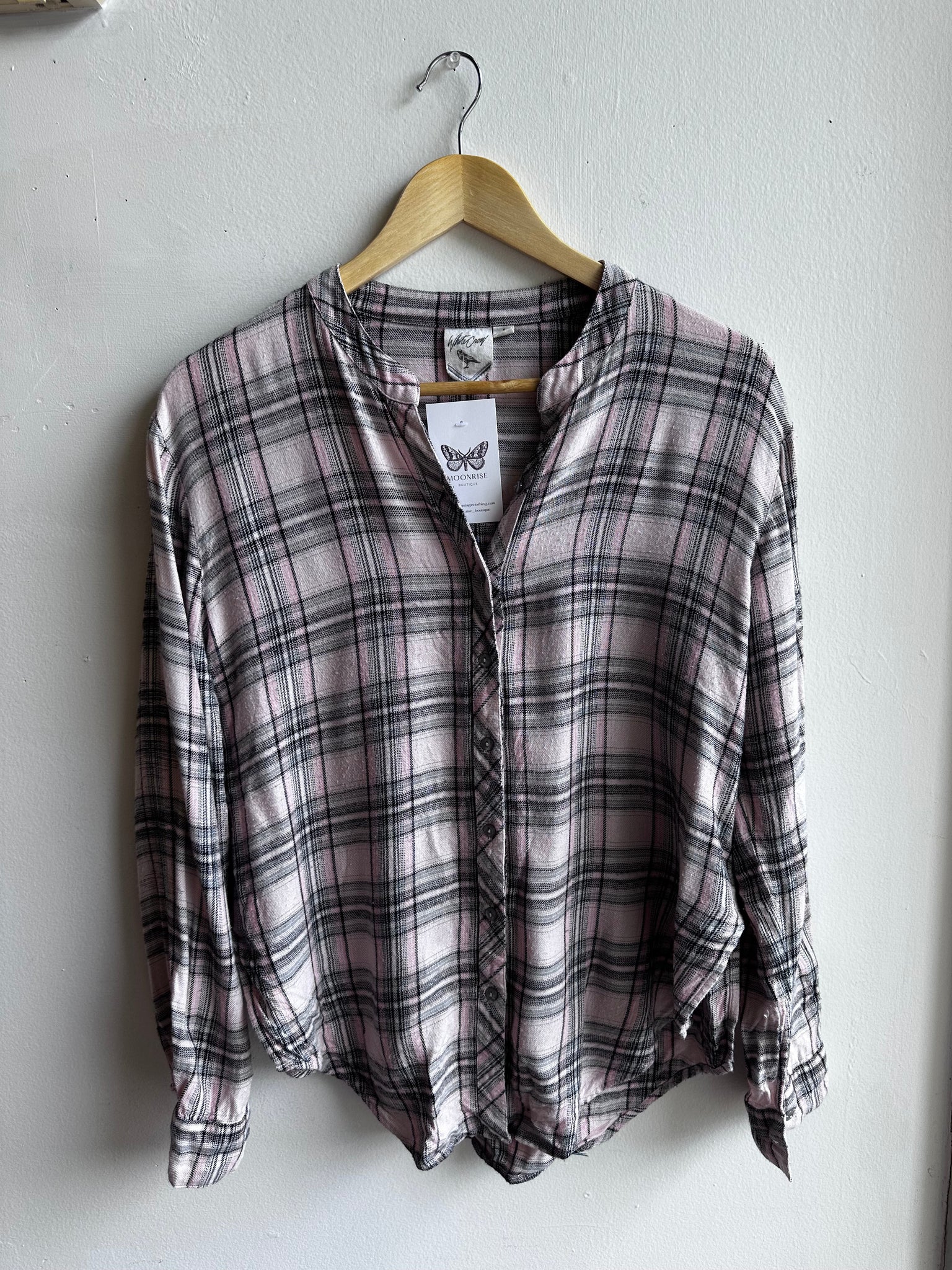 Soft Pink & Grey Plaid Button-Up – Size Small