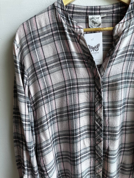 Soft Pink & Grey Plaid Button-Up – Size Small