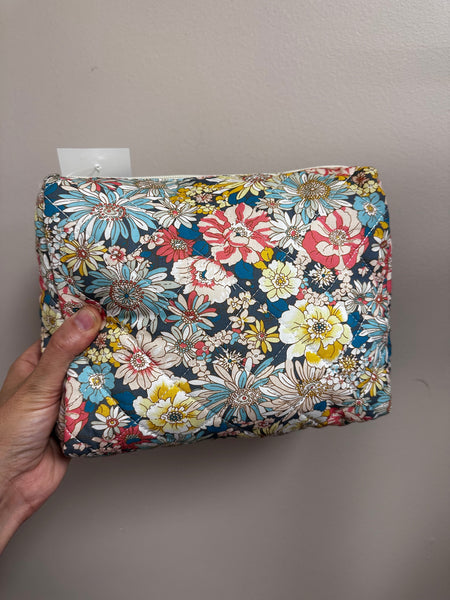 Floral Quilted Travel Case - Size Large