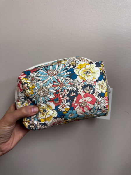 Floral Quilted Travel Case - Size Medium
