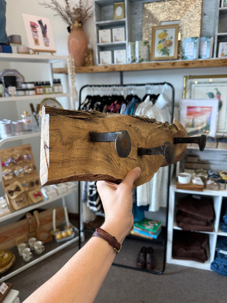 Papa’s Live-Edge Hook Rack