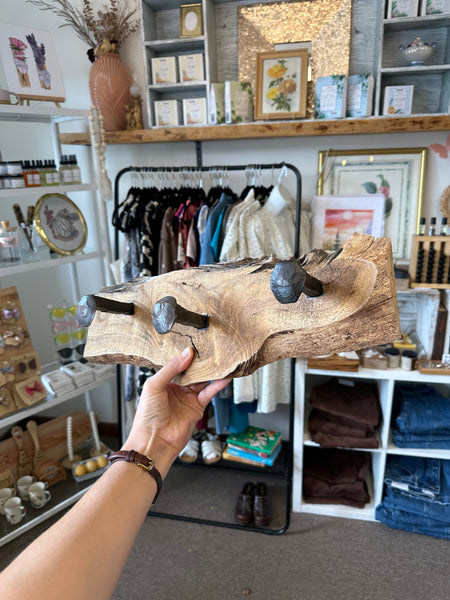 Papa’s Live-Edge Hook Rack