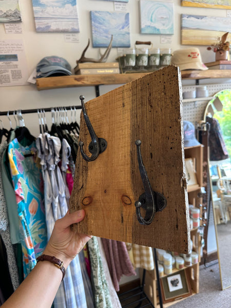 Papa’s Barnwood Double Hook Rack