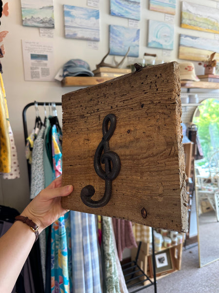 Papa’s Musical Note Hook Rack