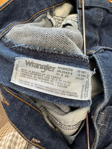 Vintage Wrangler Dark Wash Jeans – 31W x 38L