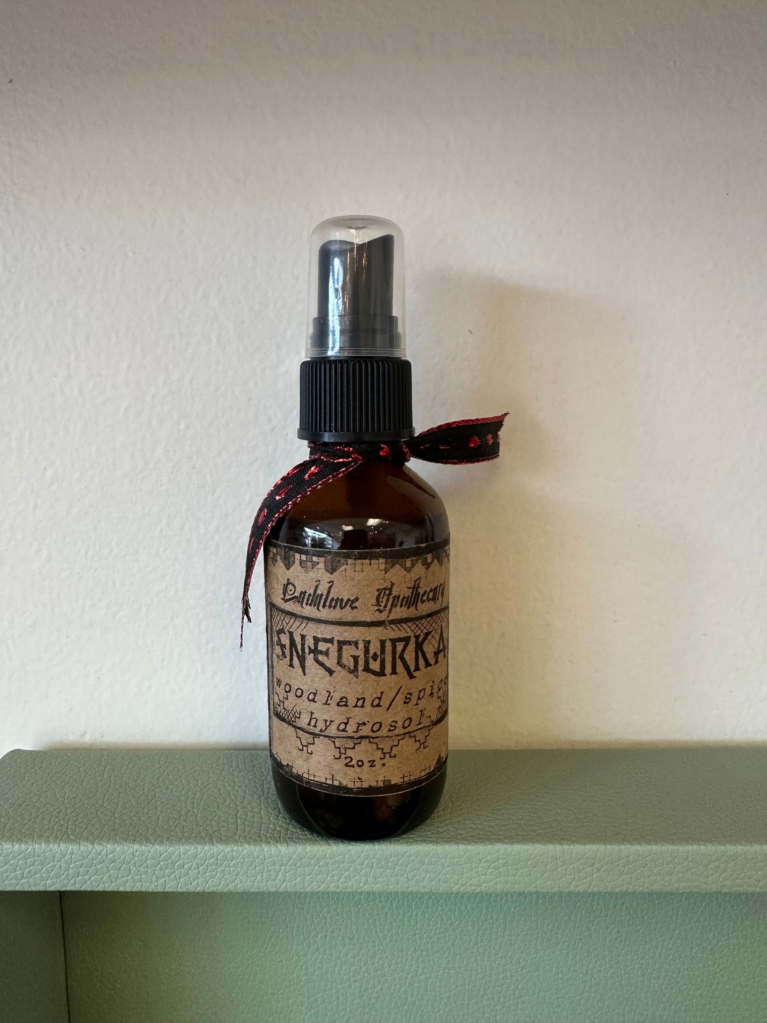 Ladalove Apothecary -Snegurka Woodland Spice Ritual Mistk