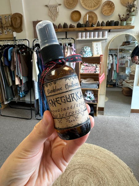 Ladalove Apothecary -Snegurka Woodland Spice Ritual Mistk