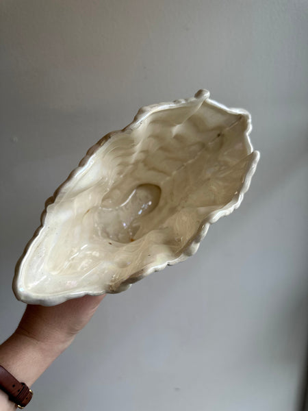 Vintage 1980s Maddeaux White Pearl Lustre Glaze Shell Shaped Vase