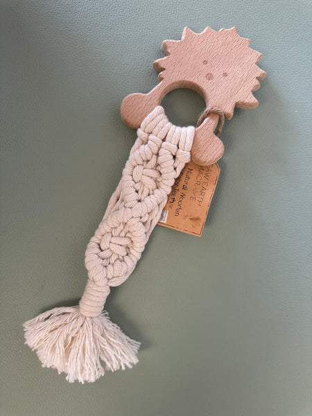 Raw Earth Handmade Lion Wooden Macrame Teether