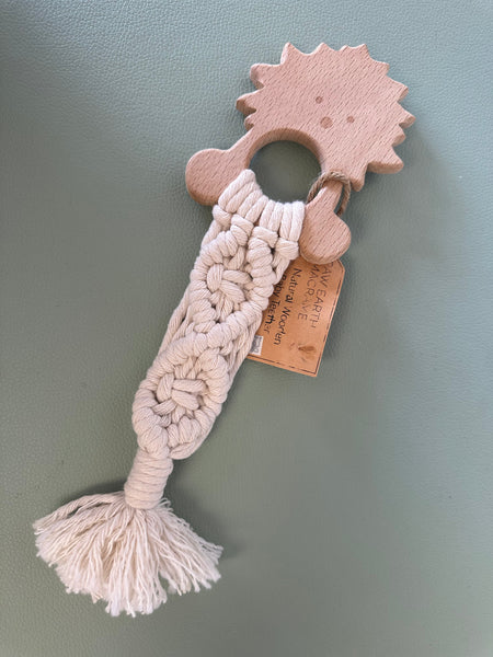 Raw Earth Handmade Lion Wooden Macrame Teether