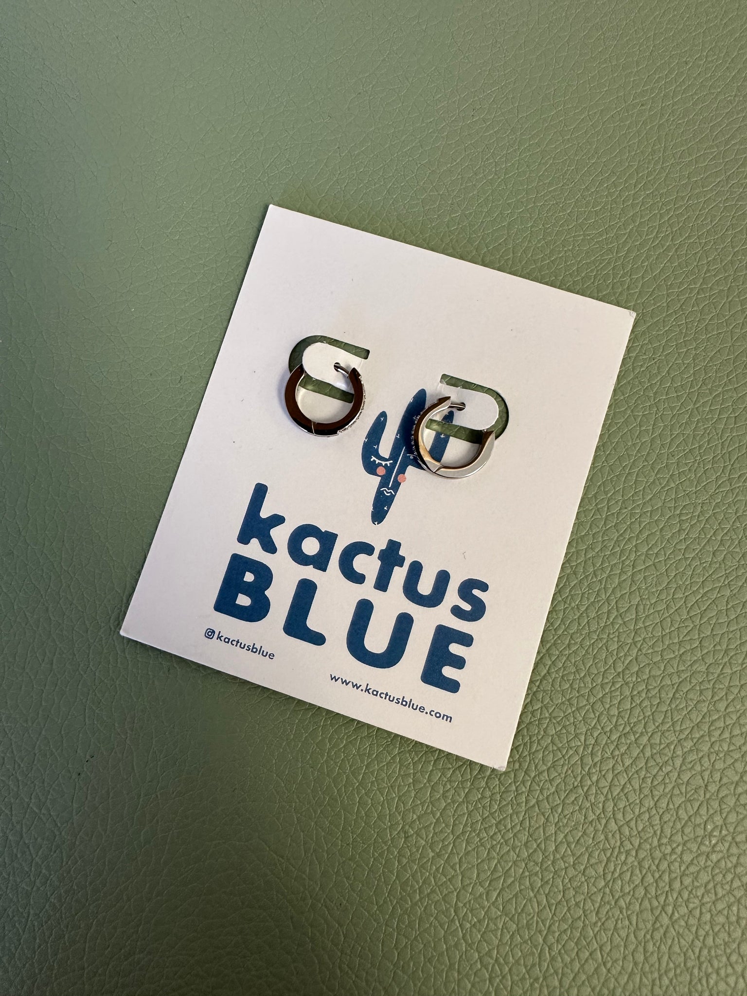 Kactus Blue - Sparkly Dainty Silver Hoop Earrings