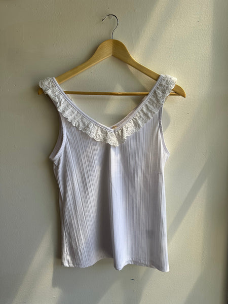Lace Trim V Neck White Tank Top | Size Large