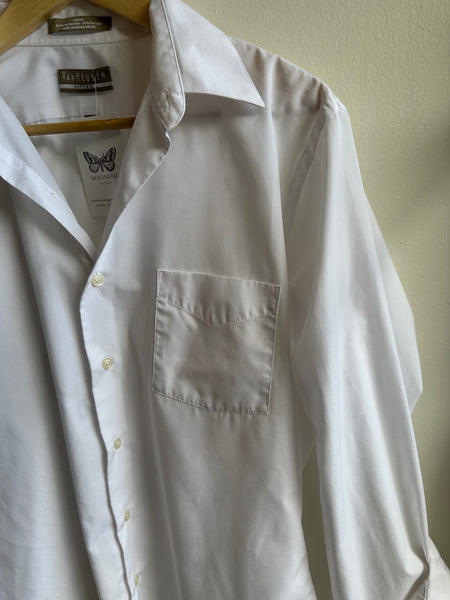 Van Heusen Fitted White Button Up Shirt | Size Men’s Medium
