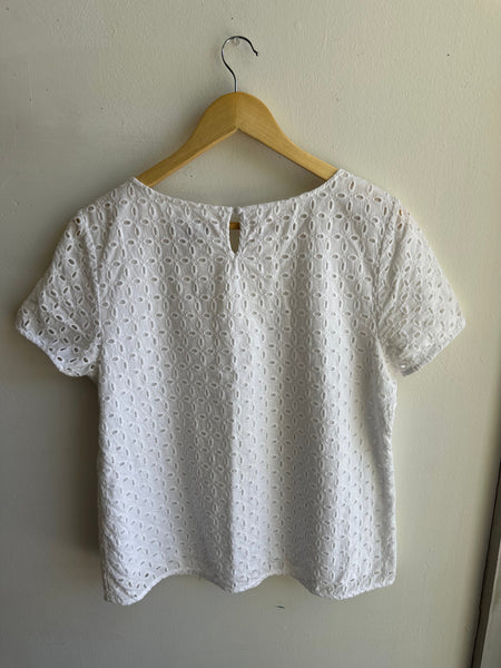 GAP White Cotton Eyelet T-Shirt Top | Size Medium