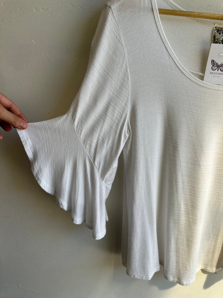 Vocal Boho Flowy White Bell Sleeve Top | Size Medium