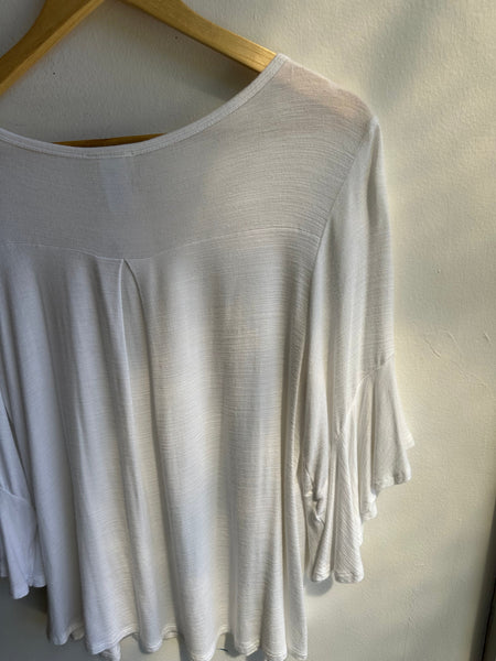 Vocal Boho Flowy White Bell Sleeve Top | Size Medium