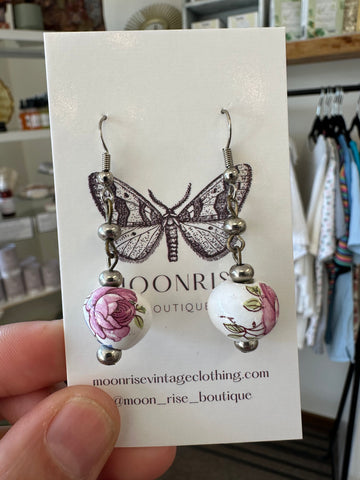 Vintage Ceramic Flower Earrings