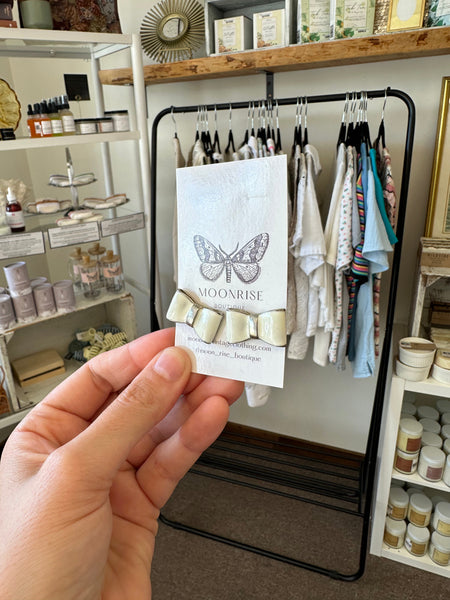 Vintage Chunky White Bow Earrings