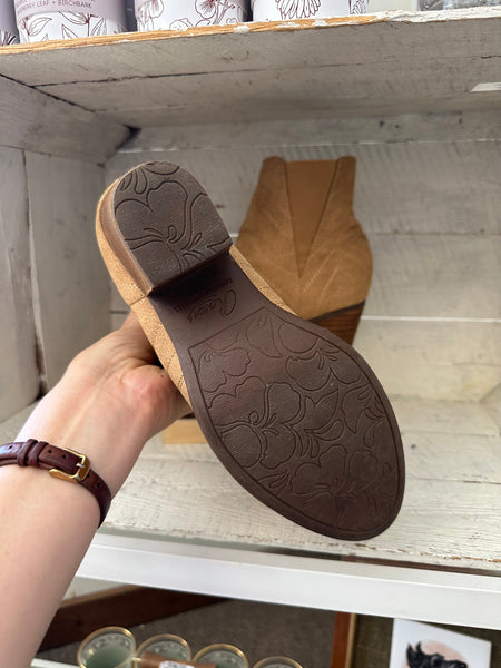 Roxy Suede Heel Short Boots | Women’s Size 7