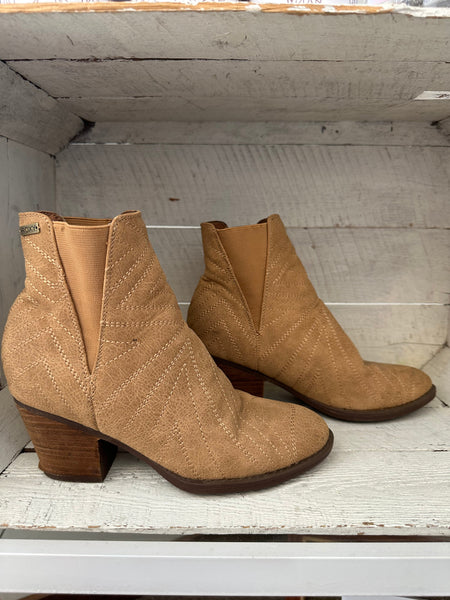 Roxy Suede Heel Short Boots | Women’s Size 7