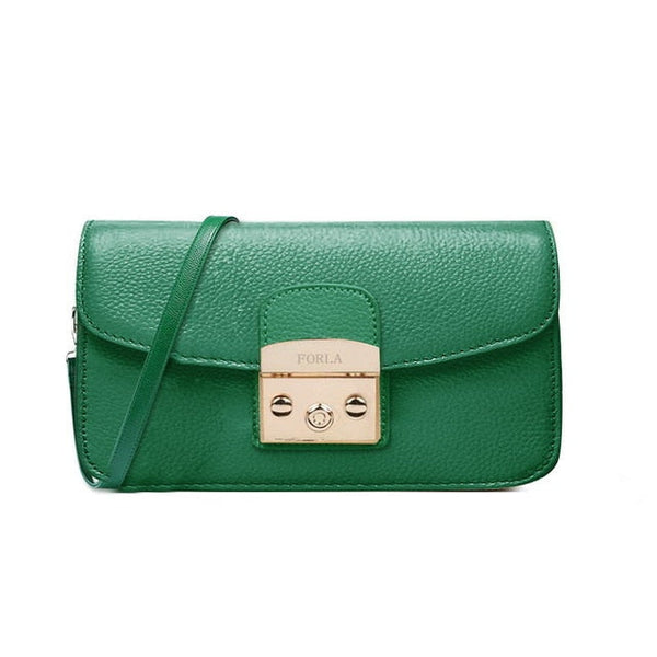 Alligator Pattern Leather Chain Bag