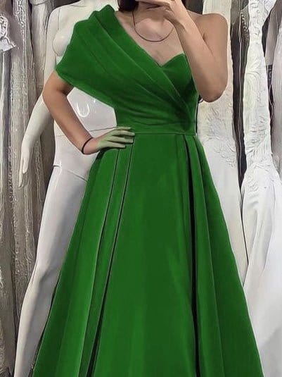 Stylish One Shoulder Form-Fitting Swing Dress